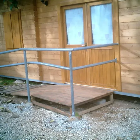 Y La Falaguera Lodge *